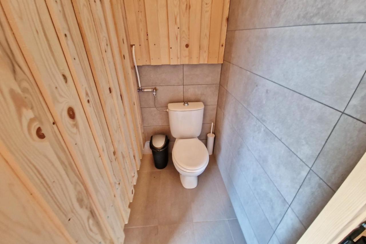 Hotel Kamp Beli Gaber à Stari Trg pri Lozu Extérieur photo