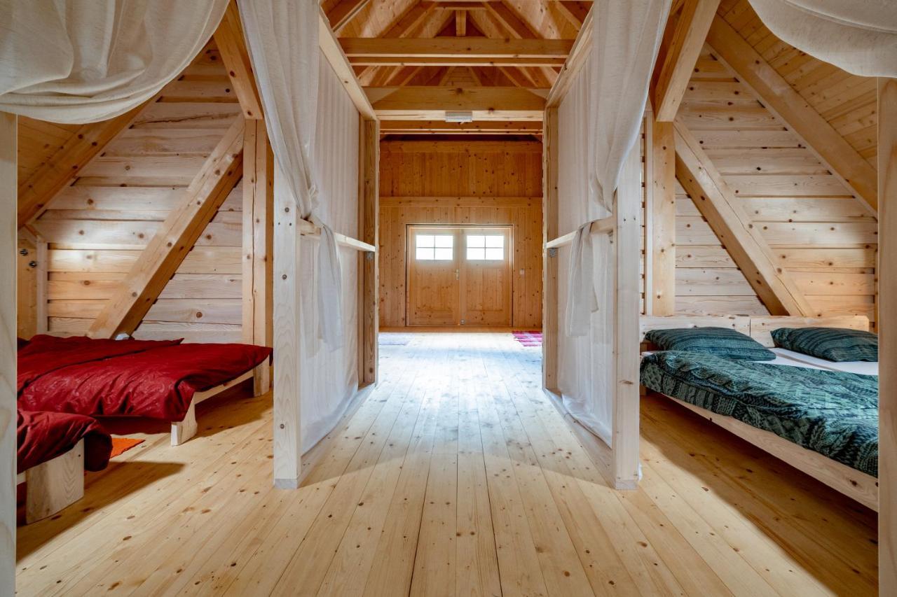 Hotel Kamp Beli Gaber à Stari Trg pri Lozu Extérieur photo